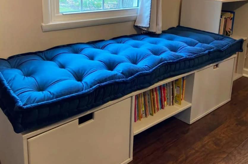 Elegant Tufted Velvet Seat Cushion